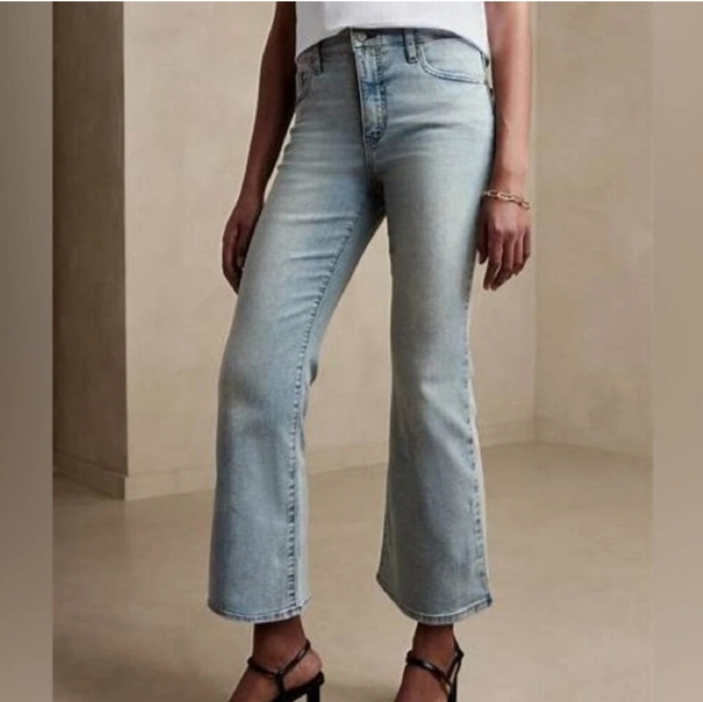 Banana Repubic High Rise Crop Boot Jeans Light Wash